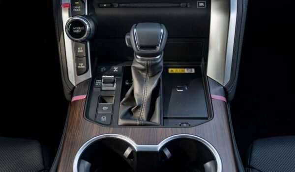 Toyota Land Cruiser Toyota Land cruiser VX 4.0L Petrol MY2024 - Image 2