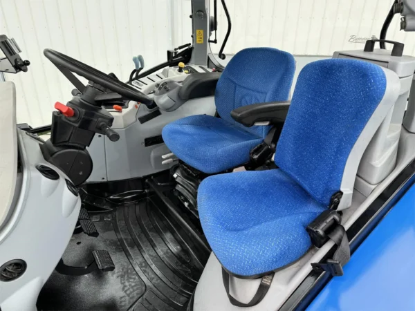 2012 New Holland T6050 - Image 14