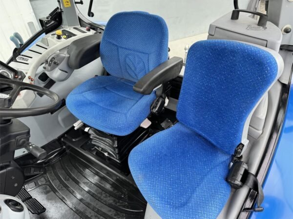 2012 New Holland T6050 - Image 16