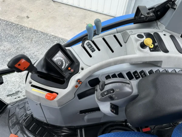2012 New Holland T6050 - Image 17
