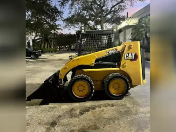 2021 CATERPILLAR 216B3 Skid Steers - Image 7