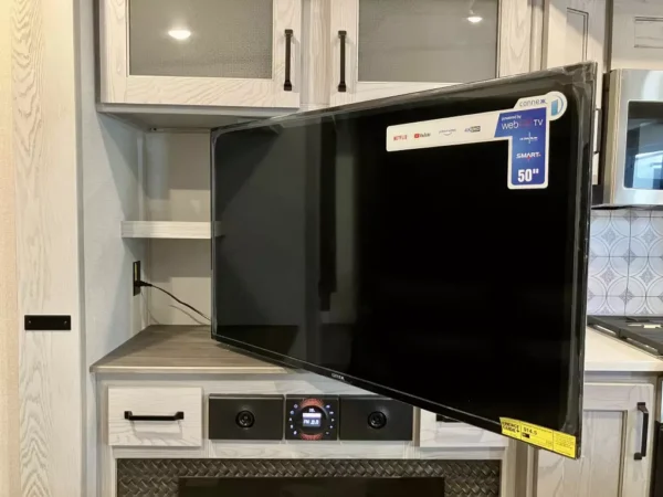 2023 Keystone Montana High Country 385BR RV - Image 12