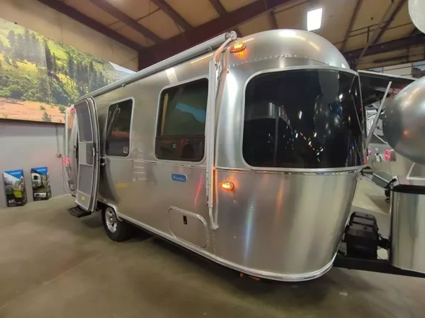 2024 Airstream Bambi 22FB Travel Trailer RV - Image 2