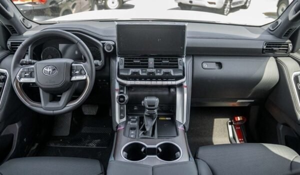 Toyota Land Cruiser Toyota Land cruiser VX 4.0L Petrol MY2024 - Image 4