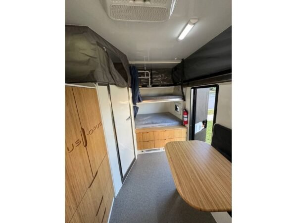 Used 2023 OPUS OP15 - Image 10