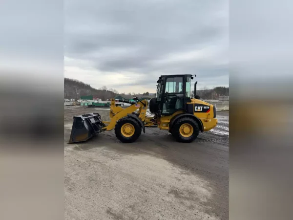 Used 2018 CATERPILLAR 907M Loaders - Image 4