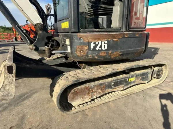Bobcat E26 2.5 Tonnes Mini Excavator - Image 12