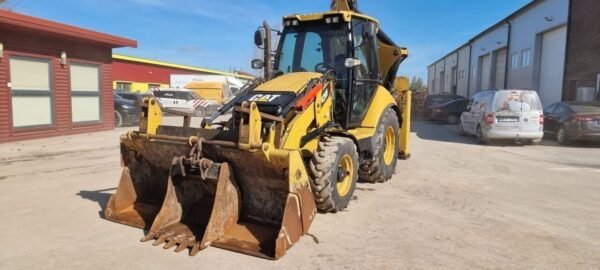 Caterpillar 428F Backhoe Loader - Image 2