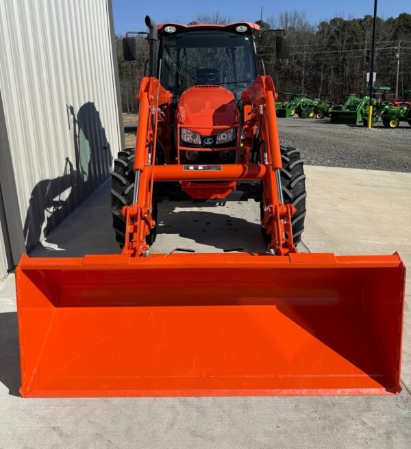 2021  Kubota TRACTOR M5-111 With Quick Attach Loader   4x4  111 HP - Image 3