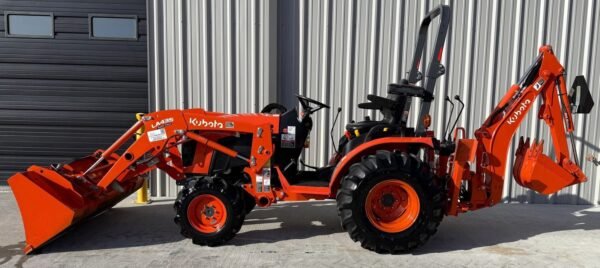 2022 Kubota B2601 Backhoe Tractor 73 Hours! 4x4, 30HP - Image 7