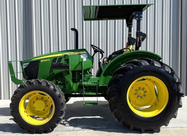 2022 John Deere 5065E  4x4 65 HP - Image 2