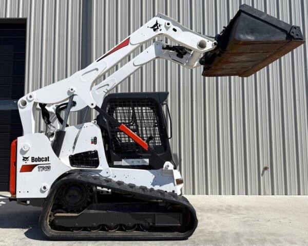 2022 Bobcat T740 174 HP LOADER