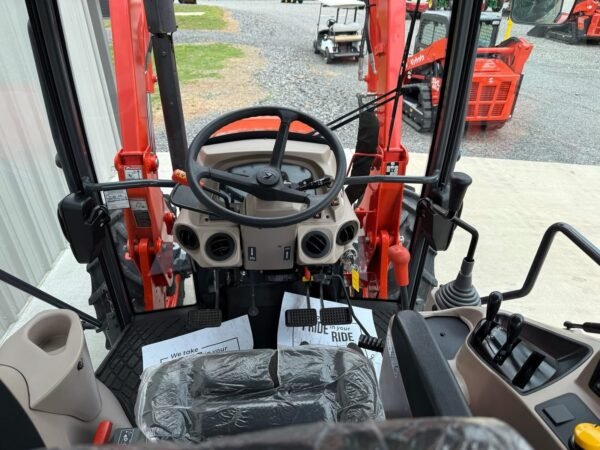 🚜🚜🚜 2020 Kubota M7060 ! 4x4, 71 HP 🚜🚜🚜 - Image 5