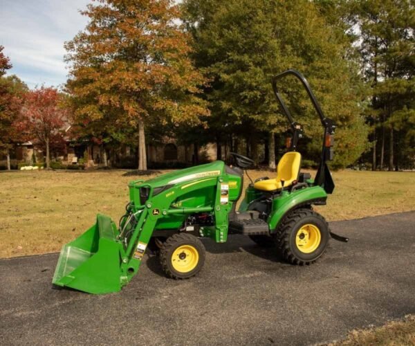 John Deere 1 Series (Sub-Compact Utility Tractors) 1025R