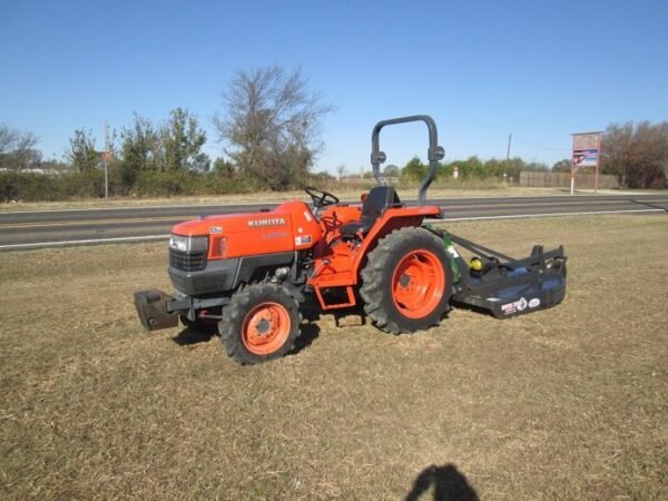 Kubota L2800 Tractor