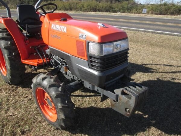 Kubota L2800 Tractor - Image 5