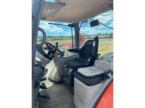 Kubota M7131 - Image 11