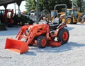 Kubota B2320 Tractor