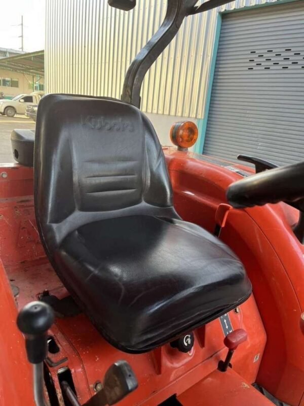 L4018 Kubota Tractor - Image 9