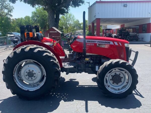 Massey Ferguson 2635 Tractor - Image 2