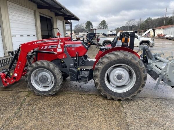Massey Ferguson MF 2600 Series (Utility Tractors) MF 2605-MF 2635