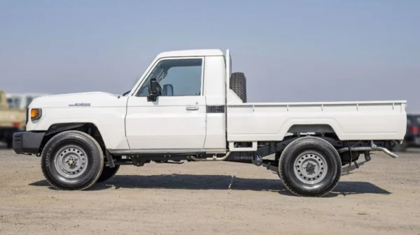 Toyota Land Cruiser Pick Up Land Cruiser Pickup LC79 Single Cabin 4.2L Diesel V6 MY2025 - Image 4