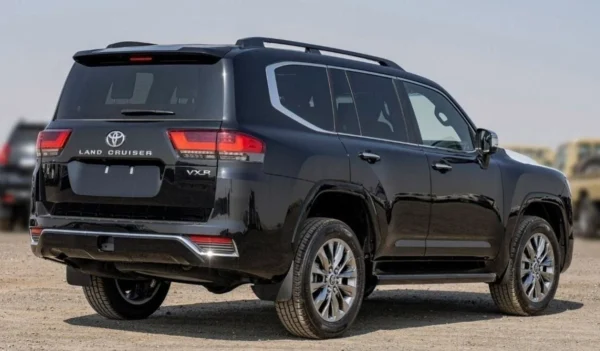 Toyota Land Cruiser VXR 3.5L - Image 5