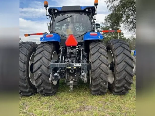 Used 2023 NEW HOLLAND T7.260 Tractor - Image 3