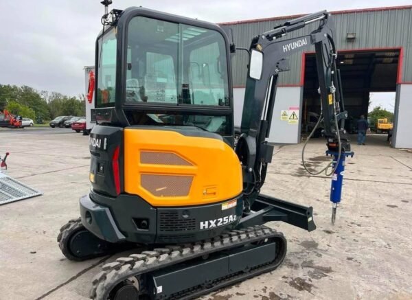 New Hyundai HX25AZ Mini Excavator and the Daemo E30 Rock Breaker - Image 3