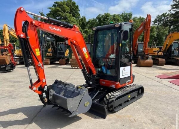 Kubota U27-4 Mini Excavator - Image 2