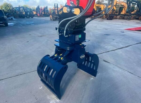 KX085-5 Hydraulic Excavator & Daemo DMR160 Rotating Grapple - Image 4