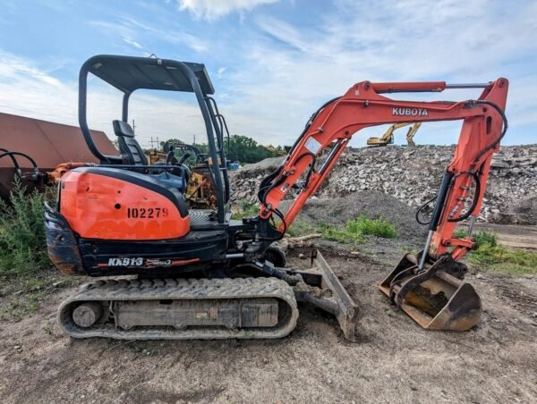 Used 2016 Kubota KX91-3 Excavator - Image 2