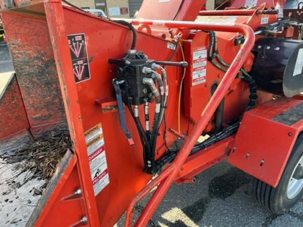 Used 2022 MORBARK 1621X Chipper - Image 3
