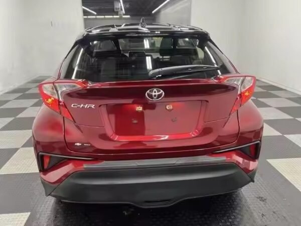 2020 Toyota C-HR hybrid - Image 3